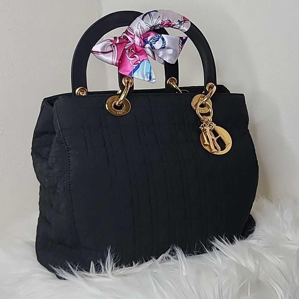 💯 Authentic  Lady Dior Handbag 🍀 - Picture 6 of 15